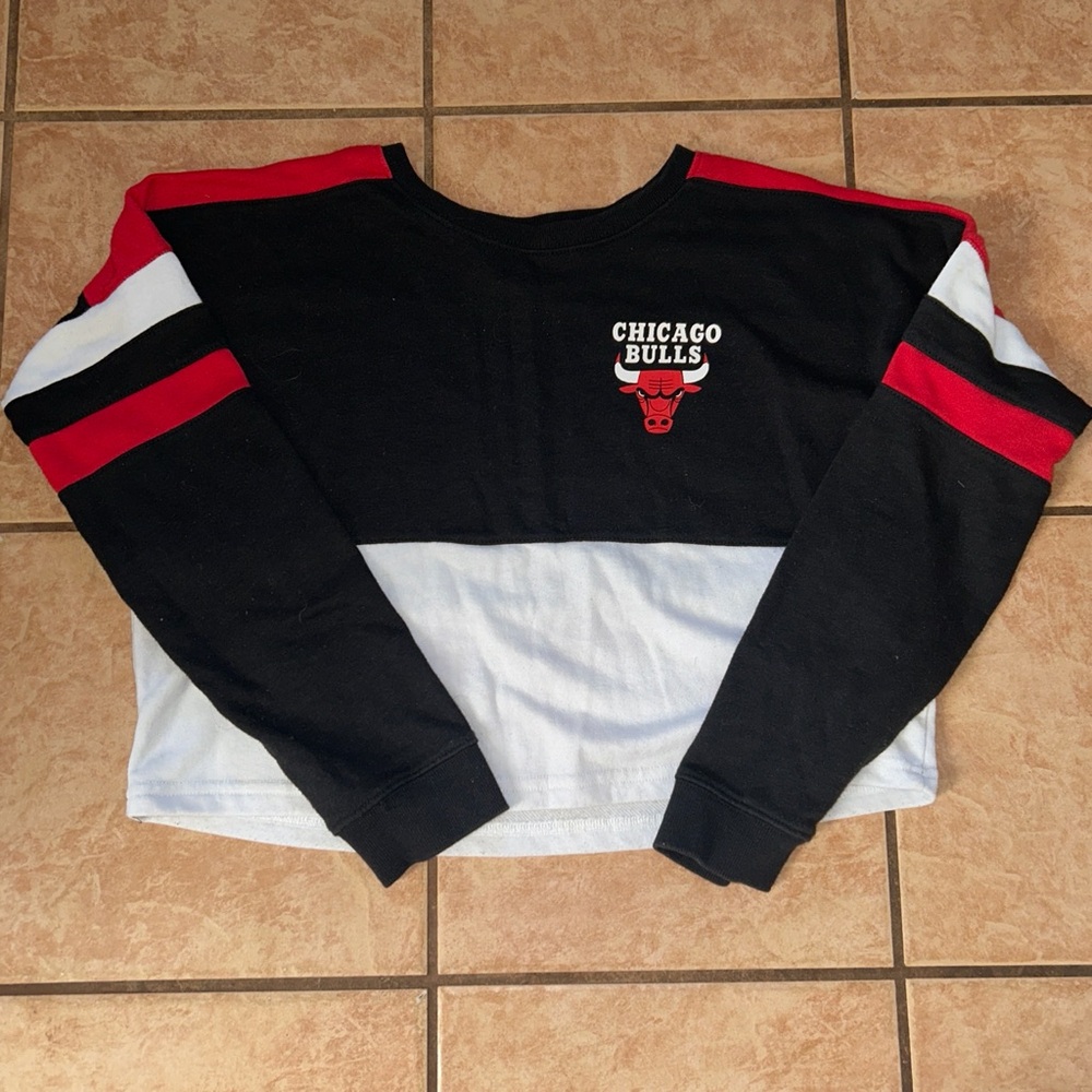 NBA cropped Chicago Bulls sweater